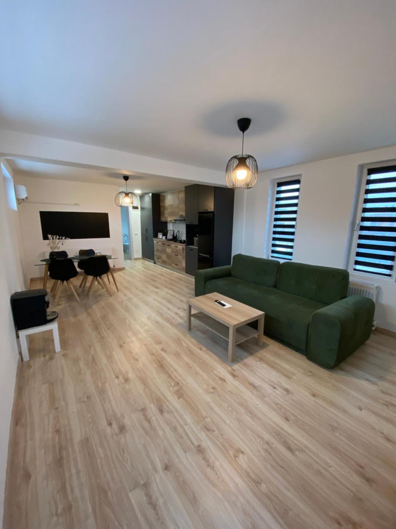 Ttt House Piteşti Exterior foto